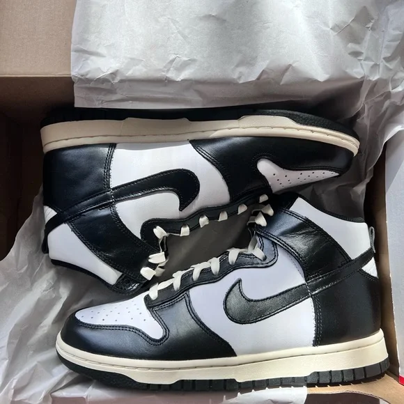 Nike Dunk High Vintage Panda W8 - Picture 1 of 8